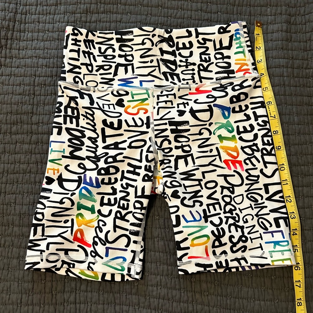 Athleta Elation Training Bike Short Pride Size small